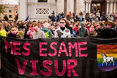 В Каунасе впервые состоялся марш LGBTQ+