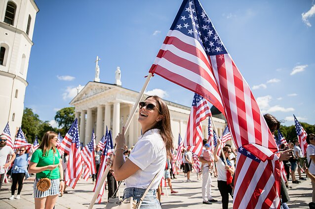 Labas rytas, Lietuva II d. Lietuvos ir JAV diplomatiniams santykiams – 30