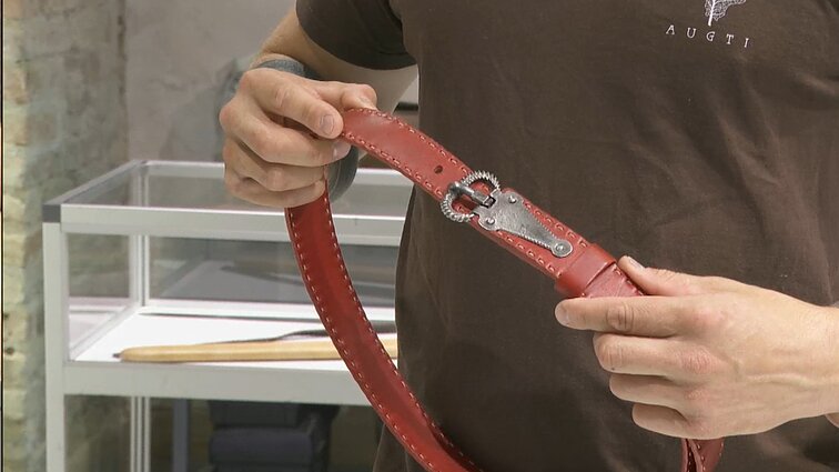 Rekonstravo mažai kur eksponuotas jotvingių diržo sagtis ir diržus – išsiskiria ornamentika, gamybos technologija