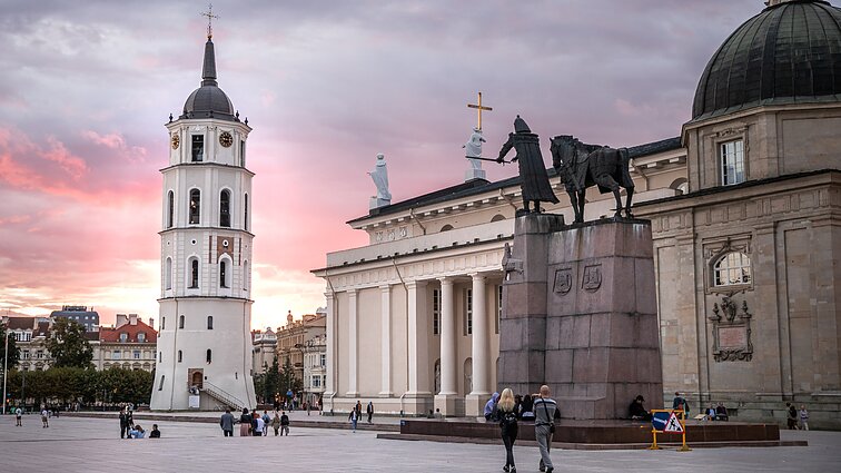 Vėsios dienos šią savaitę pasitrauks ir mėgausimės vasariška šiluma, kurios nesujauks ir lietus savaitgalį