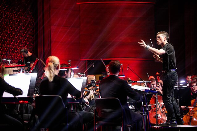 Maestro III laida. Free Finga ir Lalo Schifrino tema iš filmo „Neįmanoma misija“