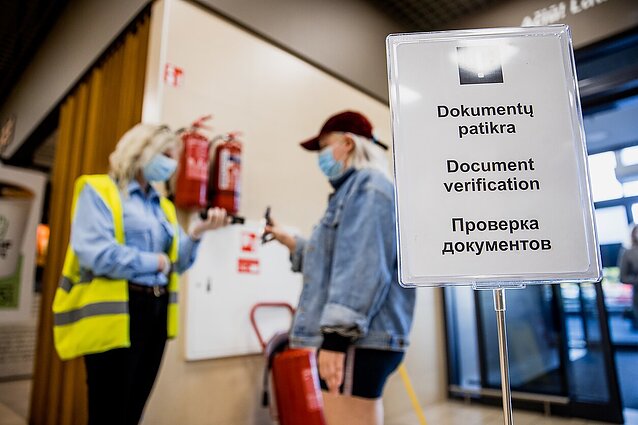 Svarbi valanda. Įsigaliojus galimybių pasui, eilių prie prekybos centrų nefiksuota, lankytojų srautas sumažėjo