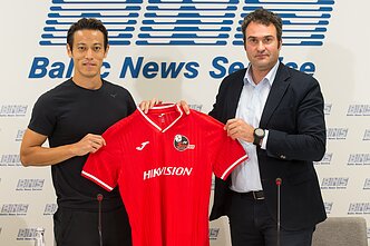 Keisuke Hondos pristatymo spaudos konferencija