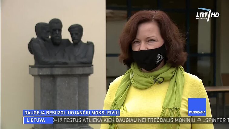 Profsąjungos ragina Švietimo ministeriją reglamentuoti mokymą namuose: neaiški apmokėjimo tvarka