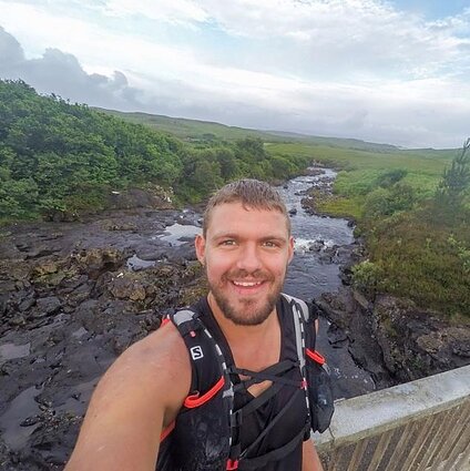 Gyvenimo citrinos. Klimašauskas: po avarijos reikėjo išmokti vaikščioti iš naujo, bet tai nesutrukdė ir toliau bėgti šimtus kilometrų