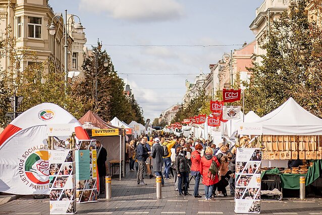 Vilniaus vicemerė apie šiandien prasidedančią Tautų mugę: raginame pirmiausia saugoti save