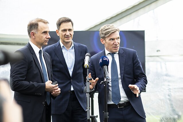 „Litgrid“ prie Lietuvos elektros perdavimo tinklo prijungė pirmąją bateriją