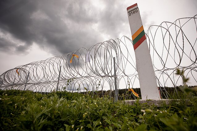 Žinios. Baiminamasi naujų išbandymų prie sienos su Baltarusija: daugėja migrantų iš Rusijos, srautai gali augti šylant orams