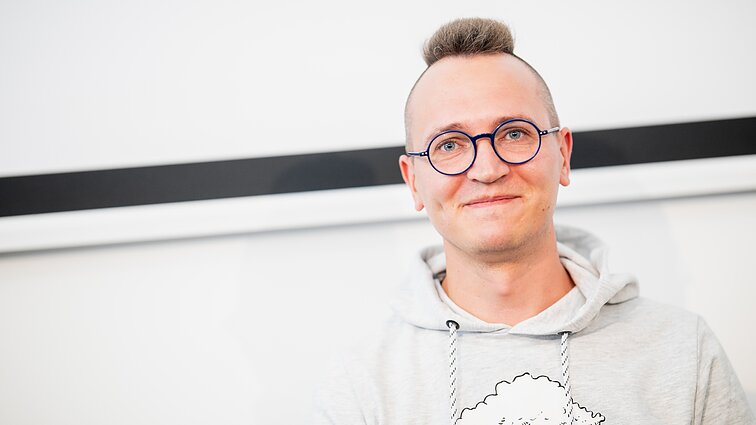 Vaikų rašytojas Dirgėla: mano kūrybos džiaugsmas, jog užbaigdamas vieną skyrių nežinau, kas bus kitame