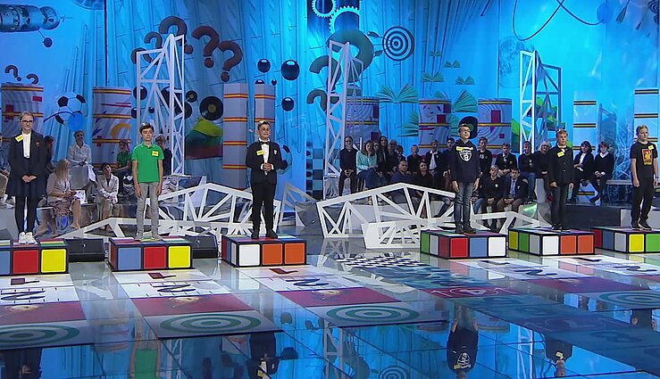 Lietuvos tūkstantmečio vaikai. Kurio žmogaus biustas stovi prie garsiausios Palangos gatvės pradžios?