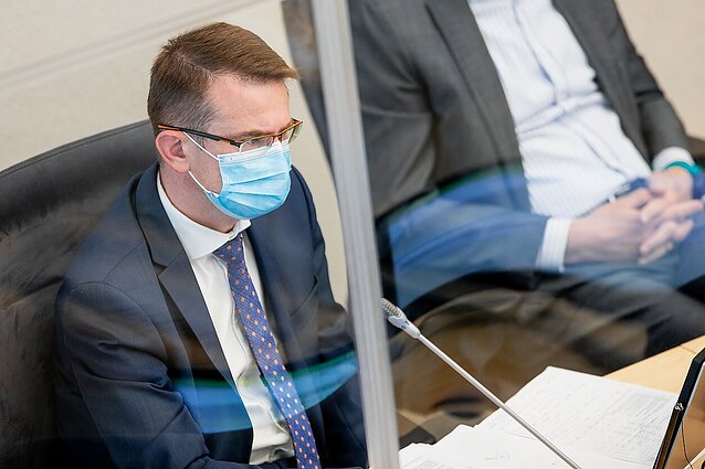 Žinios. Sveikatos apsaugos ministro patarėja viešiesiems ryšiams Aistė Šuksta traukiasi iš pareigų