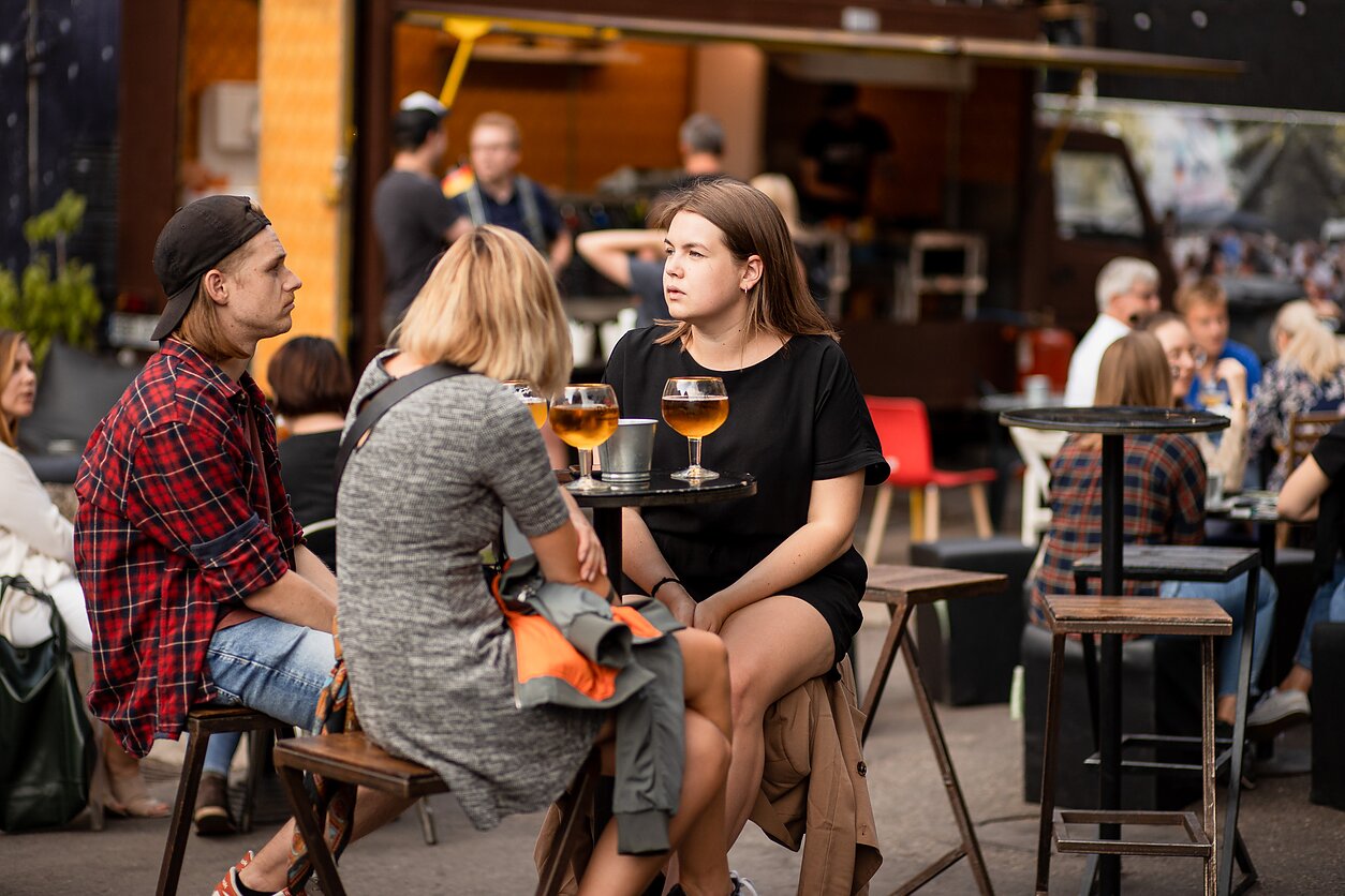 Kavinė / Asociatyvi