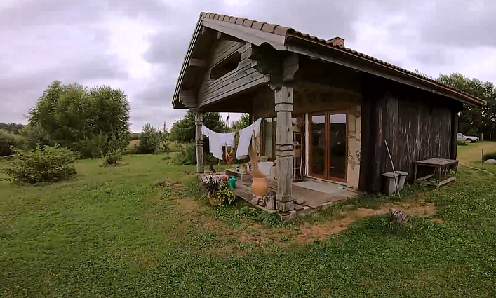 Gyvenk kaip galima švariau. Tvarūs atradimai vaikystės sodyboje ir kaime ramybę atradę miestiečiai