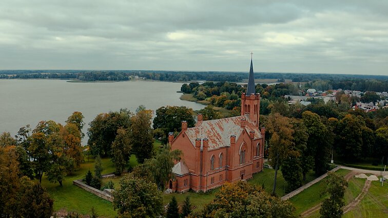 Kelias. Reformatai Biržuose: Radvilų įkurtos pirmosios bažnyčios, reformatų bendruomenė ir sovietiniam režimui pasipriešinusio kunigo istorija