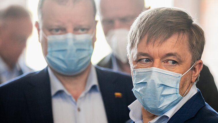 Politologas įvertino Karbauskio žodžius apie Skvernelio partijos steigimą: tai – nervinga fantazija