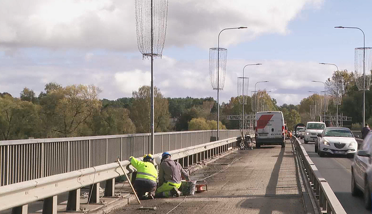 Dėl tilto per Nemuną remonto prieniškiai kenčia spūstyse – keblu patekti net į ligoninę