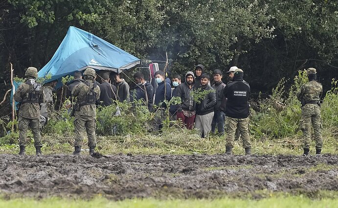 Žinios. Vokietijoje bus svarstoma skirti logistinę paramą Lenkijai įkurdinant migrantus