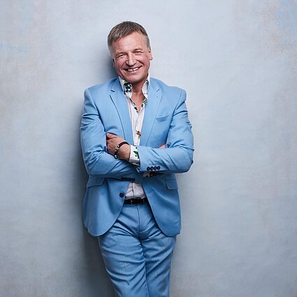 Pasaulio puodai. Žilvinas Žvagulis apie muzikos virtuvę ir šakočių kepimo verslą