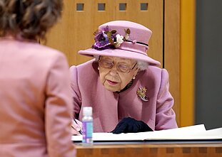 Karalienė Elžbieta II