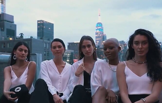 Labas rytas, Lietuva I d. Lietuvės apelsininiai kūriniai – ant Niujorko podiumo