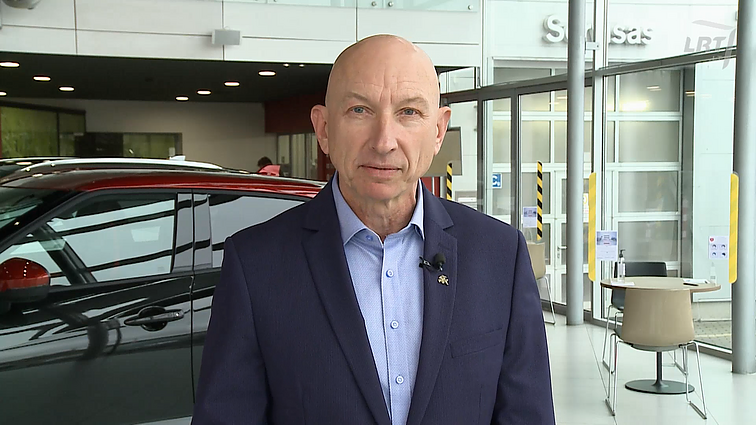 Keliai. Mašinos. Žmonės. Padangų sprogimo priežastys ir tinkama guminė įvorė jūsų automobiliui