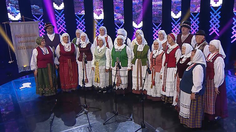 Duokim garo! 50-ies veiklos metų jubiliejų mininčio Varėnos kultūros centro Marcinkonių folkloro ansamblio dainos