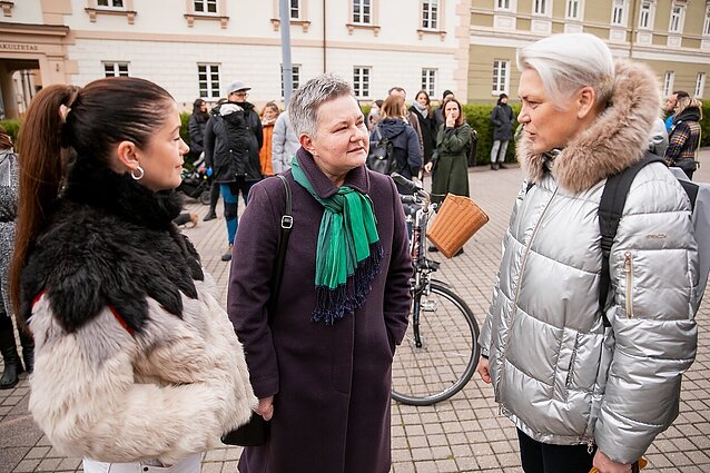 Žinios. Nausėda šiandien susitiks su LGBT vaiko mama Rasa Račiene