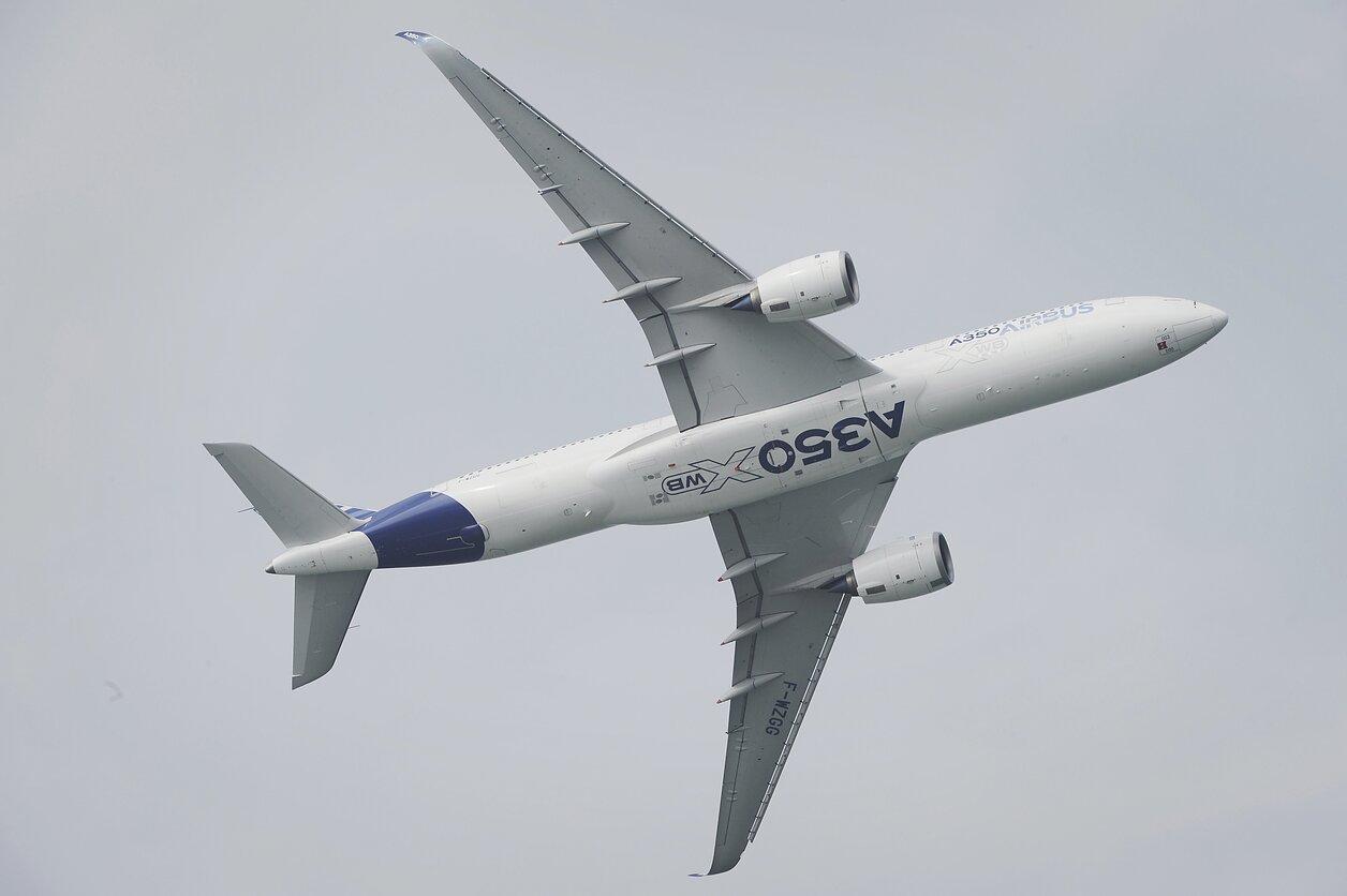 Airbus A350-900 Airbus A350-900