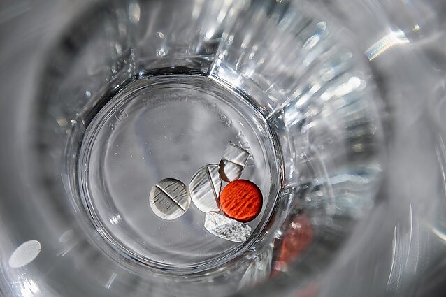 Laba diena, Lietuva. ES vaistų priežiūros tarnyba pradėjo geriamojo vaisto nuo COVID-19 vertinimą: ar galime tikėtis proveržio?