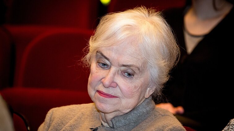 90-metį švenčianti Ramutė Skučaitė pristatė naują poezijos knygą ir sako, kad vis labiau kūryba vaikams ir suaugusiems susijungia