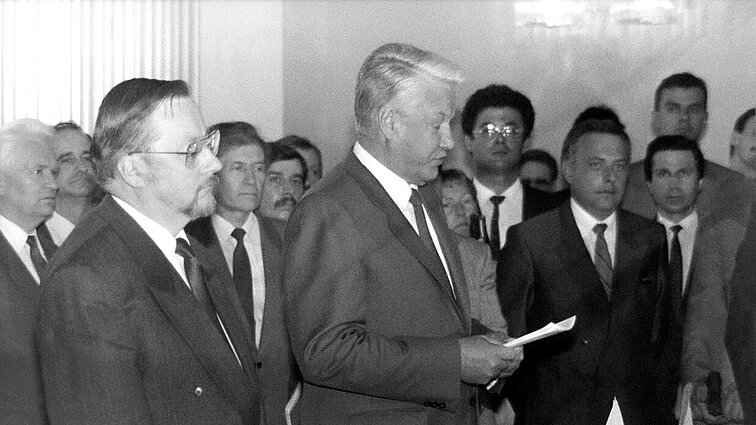 Žinios. Analitikai Rusijos santykius su Lietuva vadina grimztančiais gilyn į dugną: pokyčių nesitiki ir po Putino eros
