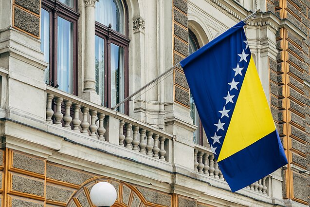 Balkanų regionas sunerimęs: Bosnijoje ir Hercegovinoje vis garsiau kalbama apie galimą karinį konfliktą