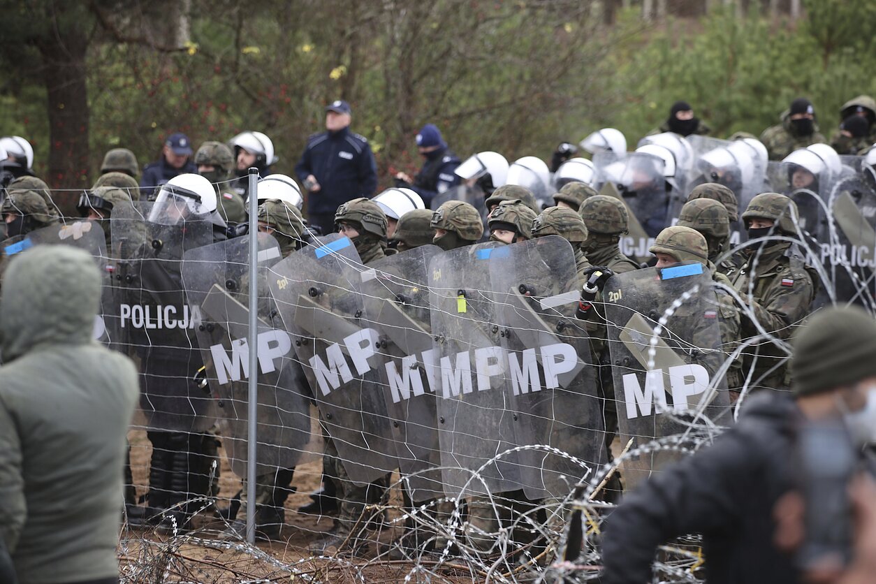 Migrantai Baltarusijos-Lenkijos pasienyje