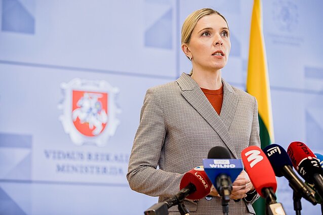 Dienos tema. Bilotaitė: nepaprastoji padėtis uždarytų sieną su Baltarusija ir ribotų migrantų komunikaciją (su vertimu į gestų k.)