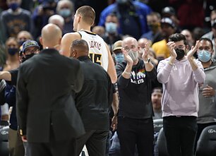 Nikola Jokičiaus ir Markieffo Morriso konfliktas Nikola Jokičiaus ir Markieffo Morriso konfliktas