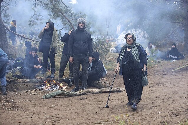 Žinios. EK pasiūlė laikinai palengvinti migrantų priėmimo procedūras