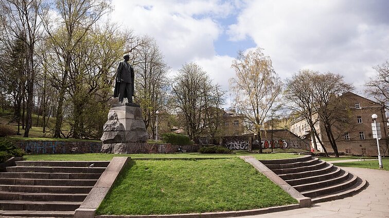 Savivaldybės atstovas: leidimas renginiui prie Cvirkos paminklo nebuvo išduotas