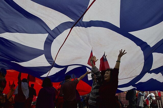 Santykiai su Kinija atidarius Taivaniečių atstovybę: kinų kalboje nėra skirtumo tarp „taivanietiškos“ ir Taivano