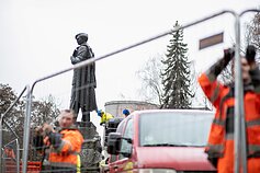  Vilniuje nukeliamas Petro Cvirkos paminklas