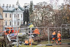 Vilniuje nukeliamas Petro Cvirkos paminklas