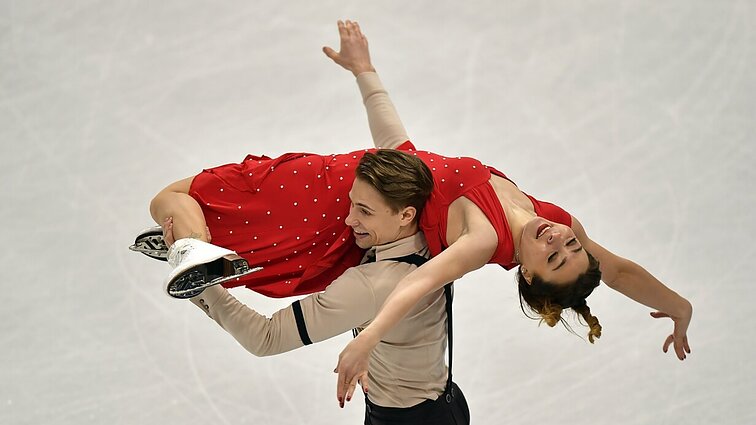 Dailusis čiuožimas. Prancūzijos „Didysis prizas“. Šokiai ant ledo. Trumpoji programa