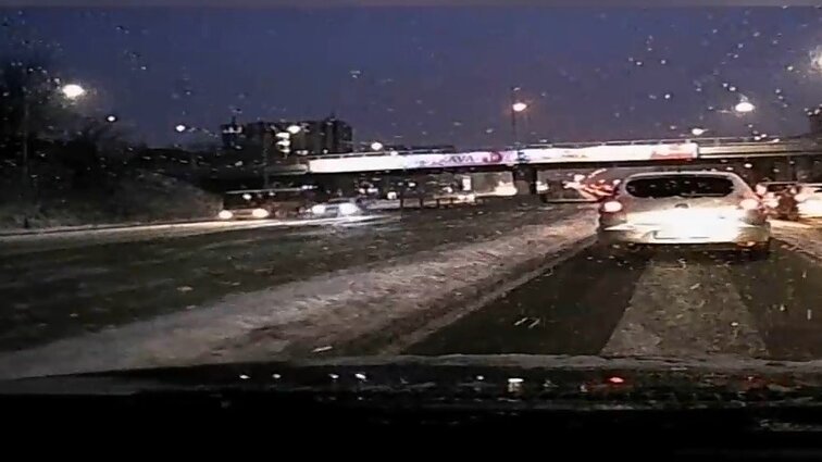 Vairuotojas užfiksavo antradienio ryte sostinėje įvykusį eismo incidentą