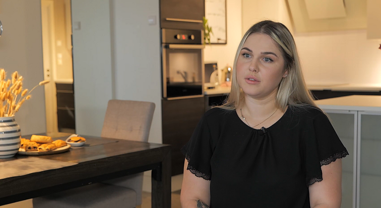 Dramatiška Jolitos emigracijos istorija. Iš Anglijos sugrįžo verkdama.