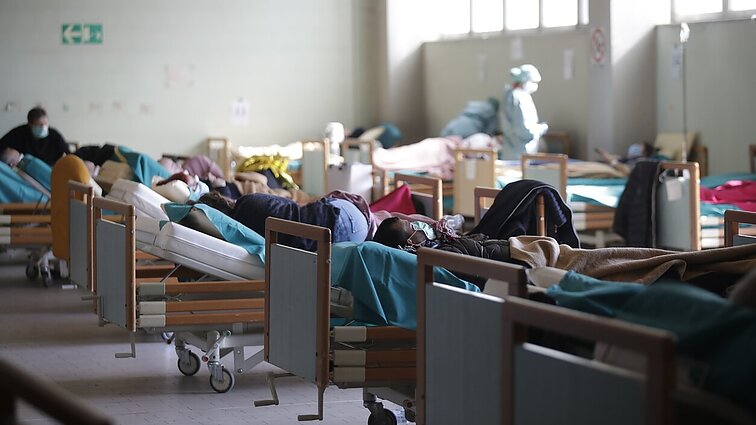 Žinios. PAR aptikta nauja koronaviruso atmaina – kol kas ji nustatyta 22-iems asmenims