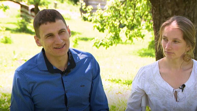 Priklausomybes nugalėjęs Žymantas su šeima įsikūrė Labanoro girioje: senoje sodyboje rengia paskaitas apie darnų gyvenimą