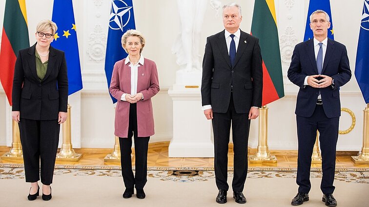 EK vadovė po susitikimo su Nausėda ir Šimonyte išreiškė palaikymą: Lukašenka nesugebėjo palaužti ES vienybės