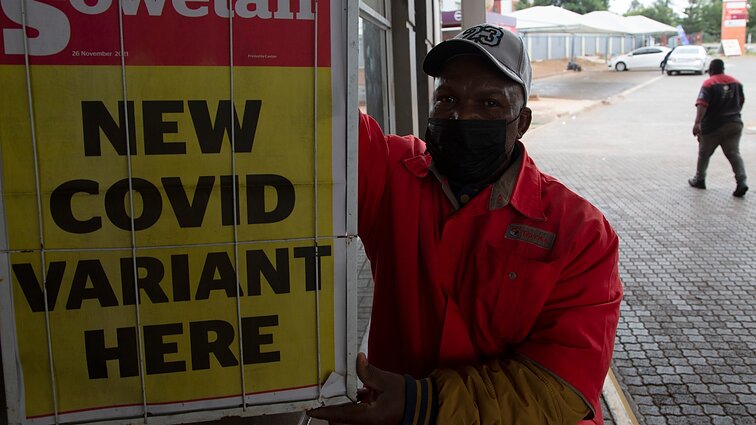 Mokslininkas apie omikron atmainą: pirminiais duomenimis, simptomai gali būti švelnesni