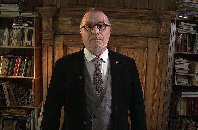 Daiktų istorijos. Mataičių teatras, mažosios respublikos ir žymiausi Lietuvos alpinistai