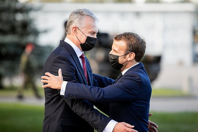Žinios. Gitanas Nausėda Paryžiuje susitinka su Prancūzijos lyderiu Emmanueliu Macronu