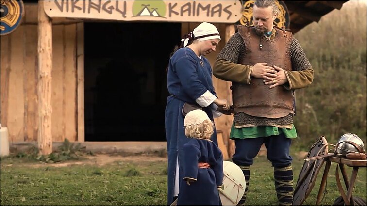 Senovės papročiai „Vikingų kaime“: puiki patirtis norintiems sužinoti apie protėvių gyvenimo būdą